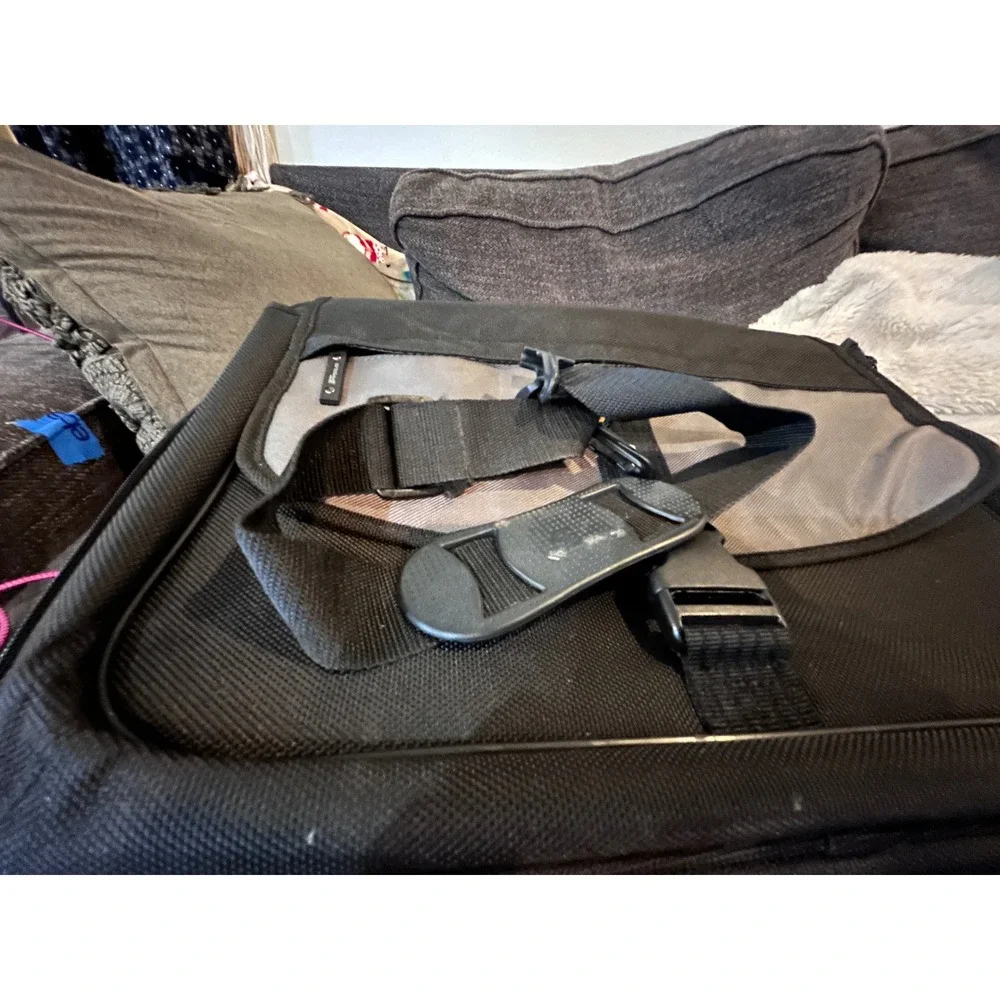 Targus Laptop Briefcase Messenger Bag Black Gray‎ Mens Womens Excellent Padded